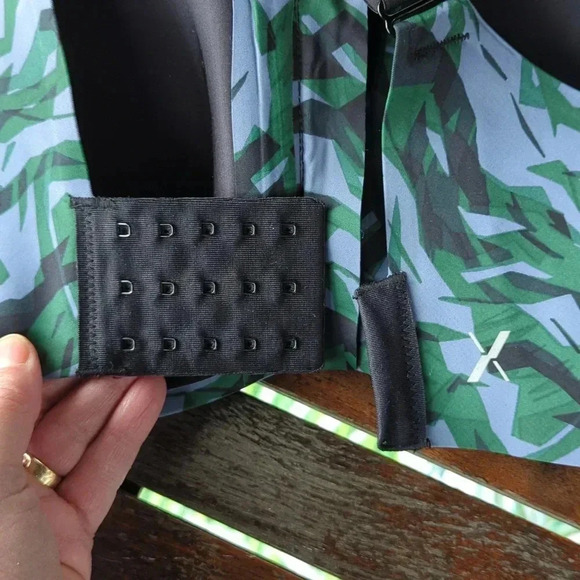 Knix Sport Bra - Picture 6 of 8